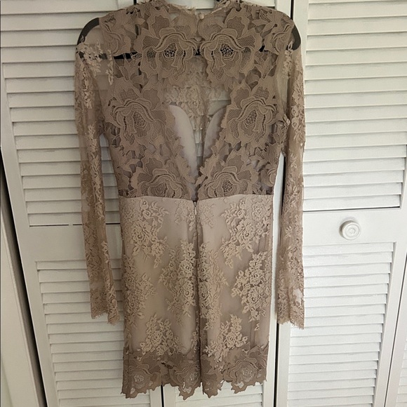 SAYLOR Nude Lace Long-Sleeve Sheath Dress - Picture 2 of 3